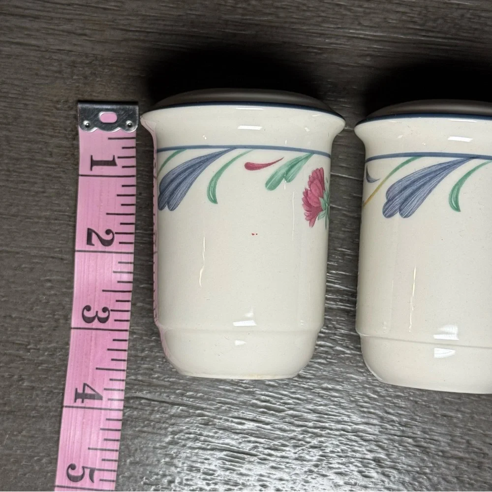 Lenox Chinastone Set 2 Salt And Pepper Shakers Poppies On Blue Pattern